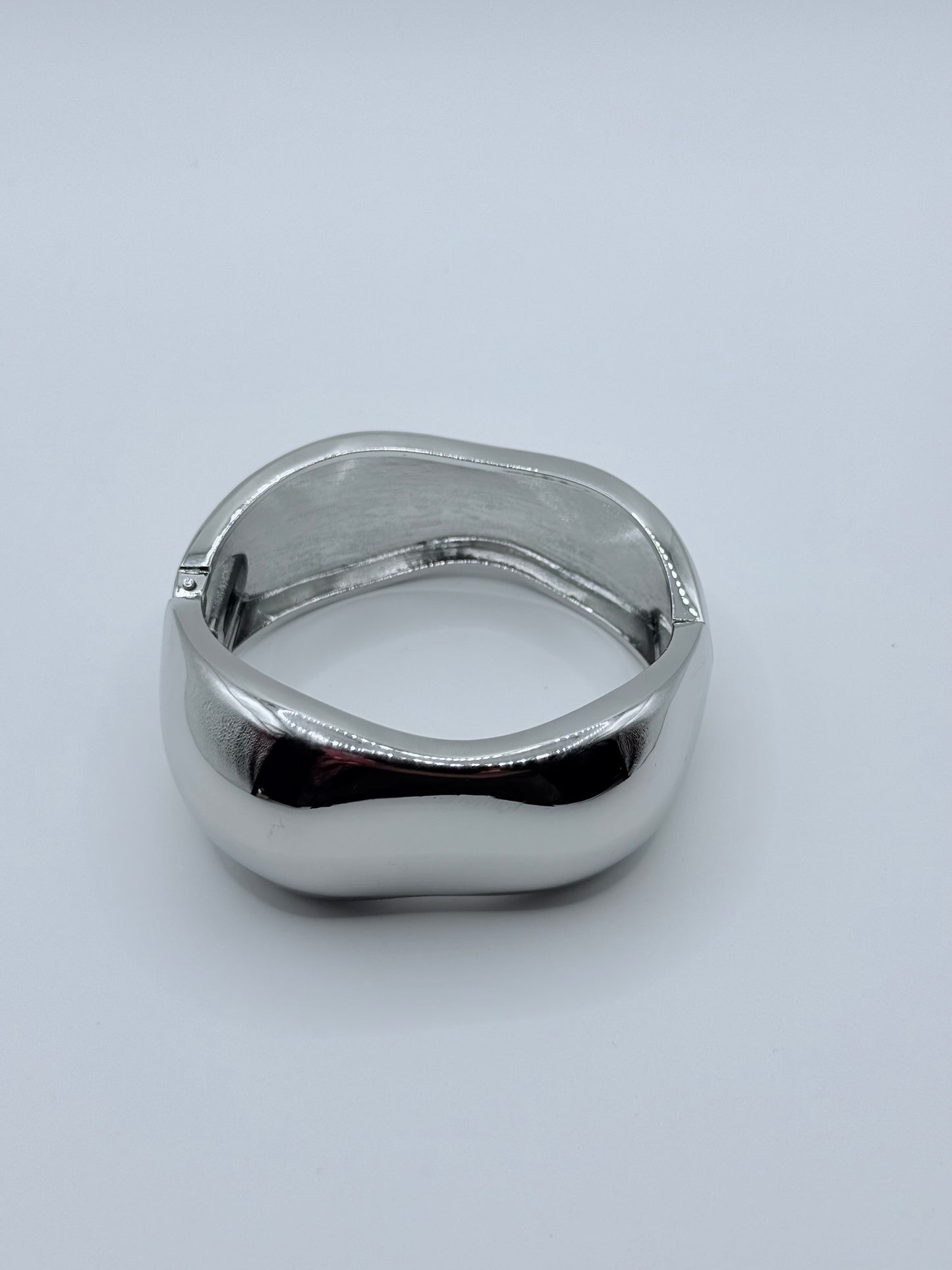 Medium Chunky Bangle